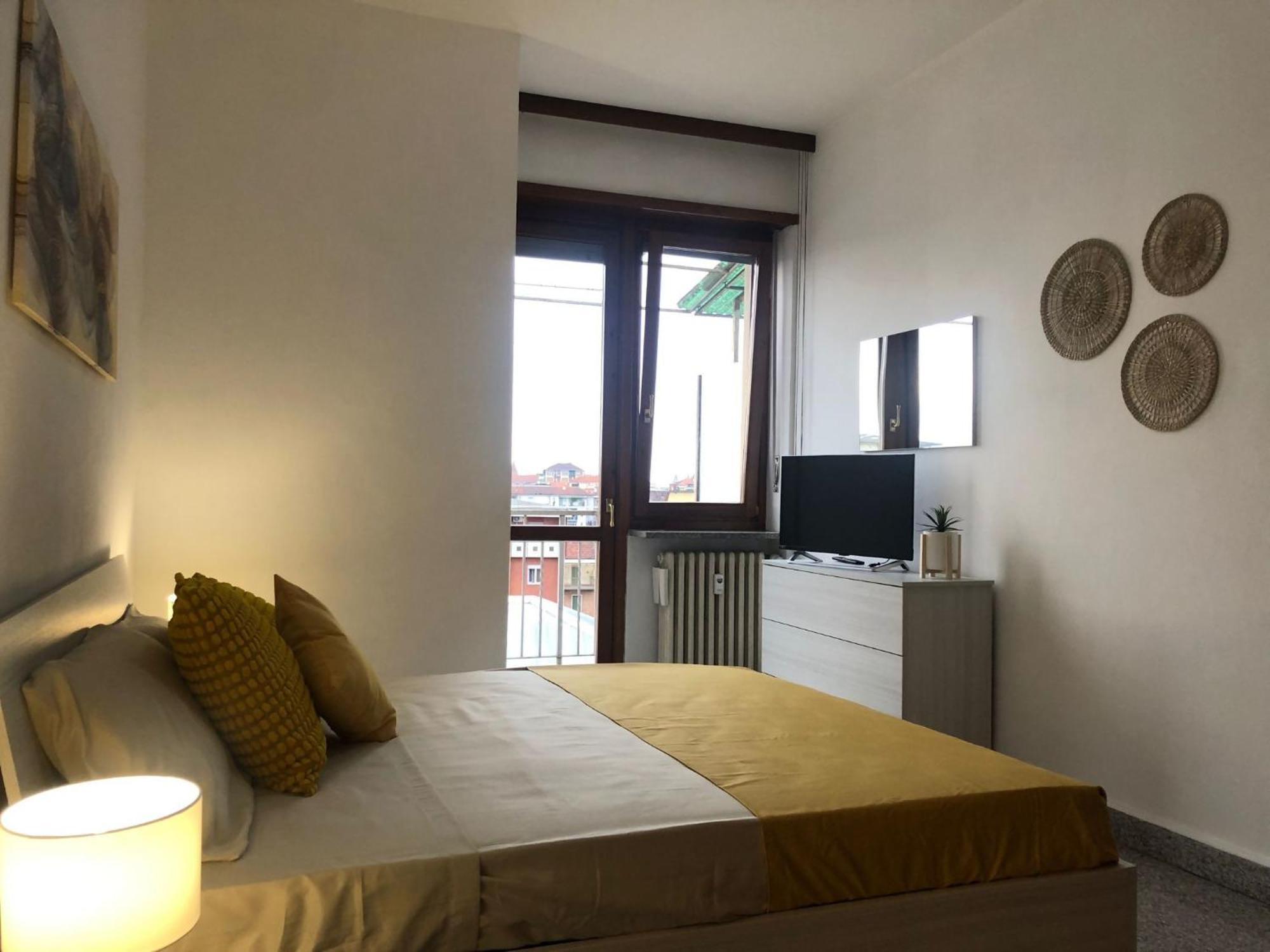Appartement Metro Molinette Panoramico Con 6 Posti Letto à Turin Extérieur photo