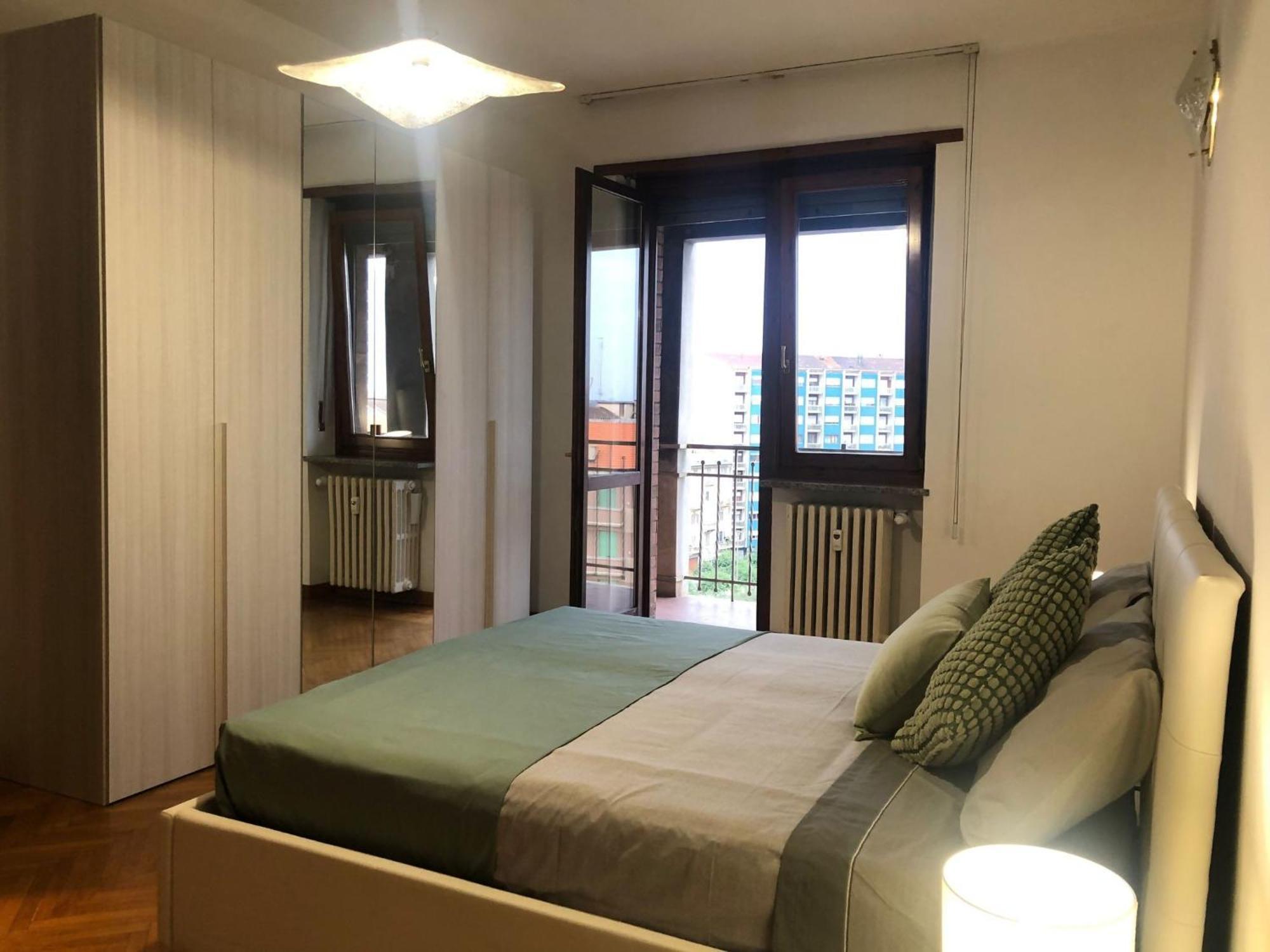 Appartement Metro Molinette Panoramico Con 6 Posti Letto à Turin Extérieur photo
